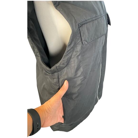 Calia by Carrie Underwood Black Puffer Vest SZ Medium Zip Front Utility Pockets - Picture 6 of 12